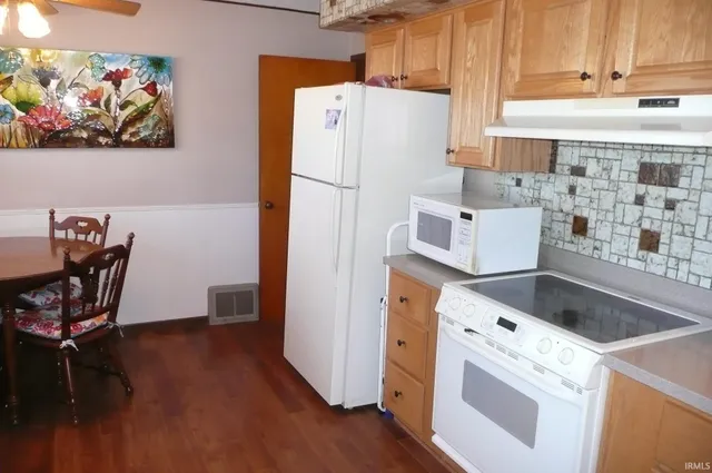 $215,000 | 2204 Milburn Boulevard, Mishawaka, IN 46544