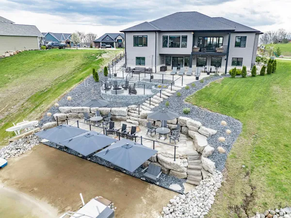 $1,095,000 | 155 Ln 282B Hamilton Lake, Hamilton, IN 46742