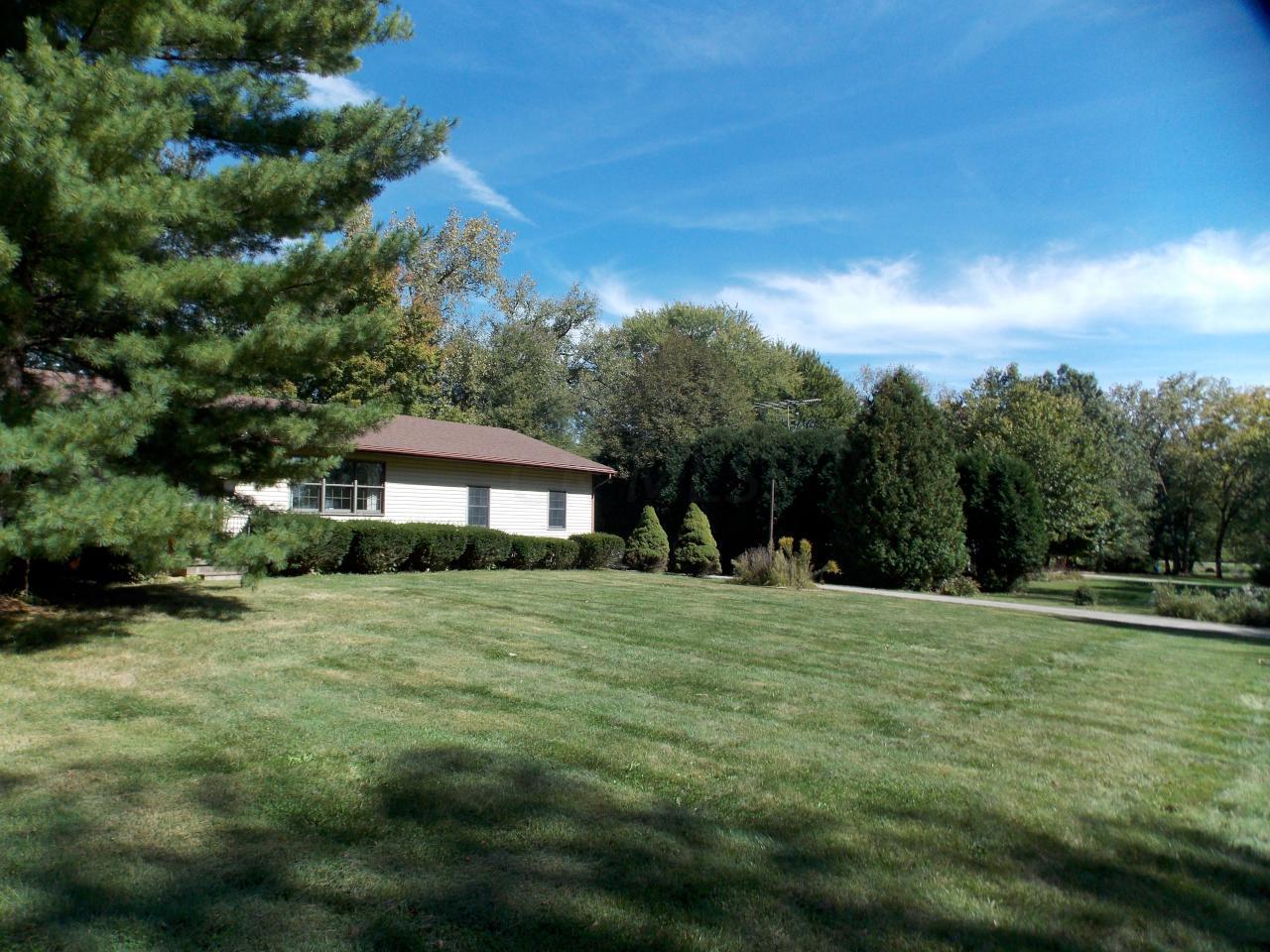 7377 Lewis Center Road Galena, OH 43021 - Photo 5 of 24 Gallery Image 5