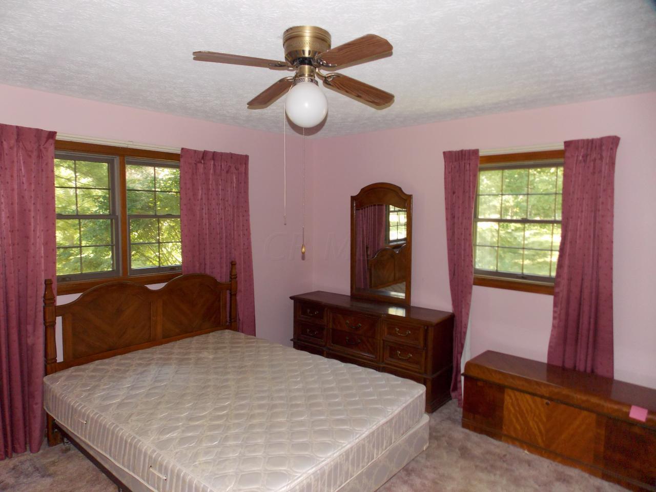 7377 Lewis Center Road Galena, OH 43021 - Photo 8 of 24 Gallery Image 8