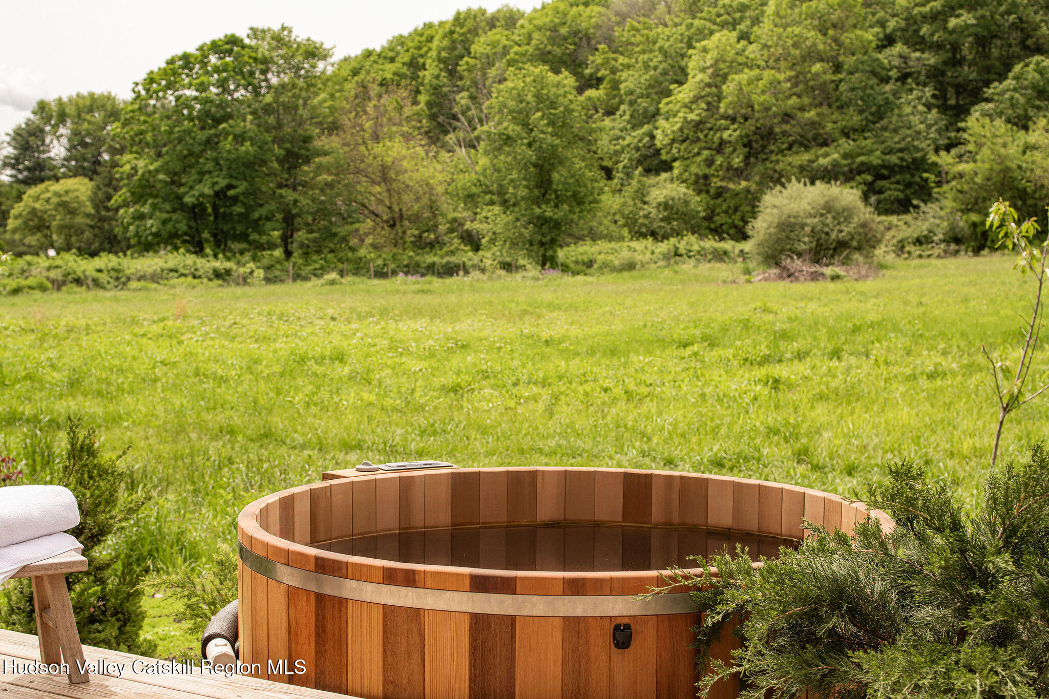 129 Krum Road Kerhonkson, NY 12446 - Photo 21 of 42 a view of a large tub and large trees