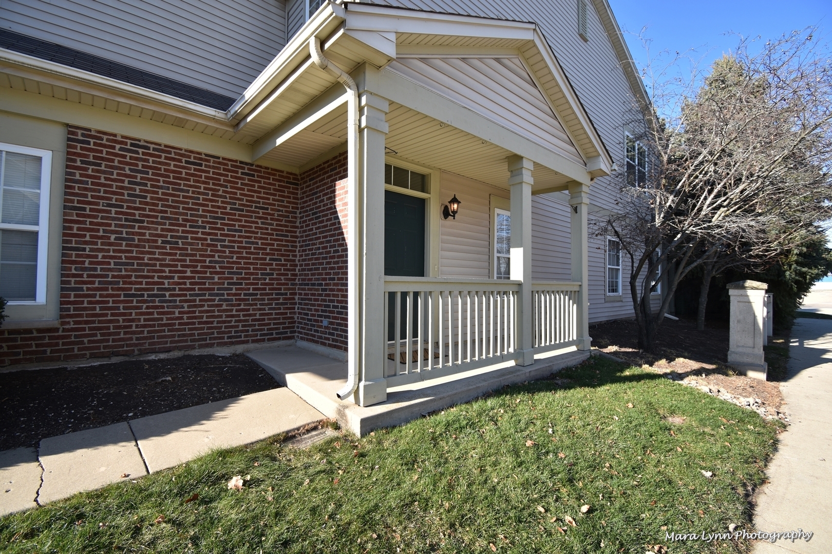 2207 Rockefeller Drive Geneva, IL 60134 - Photo 2 of 31