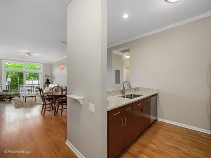 $395,000 | 2089 West Wabansia Avenue, Unit 202, Chicago, IL 60647