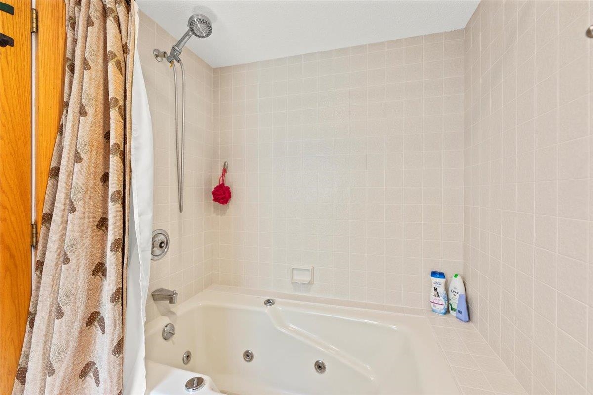 20 Maple Beech Road, Unit 20 Winhall, VT 05340 - Photo 10 of 30