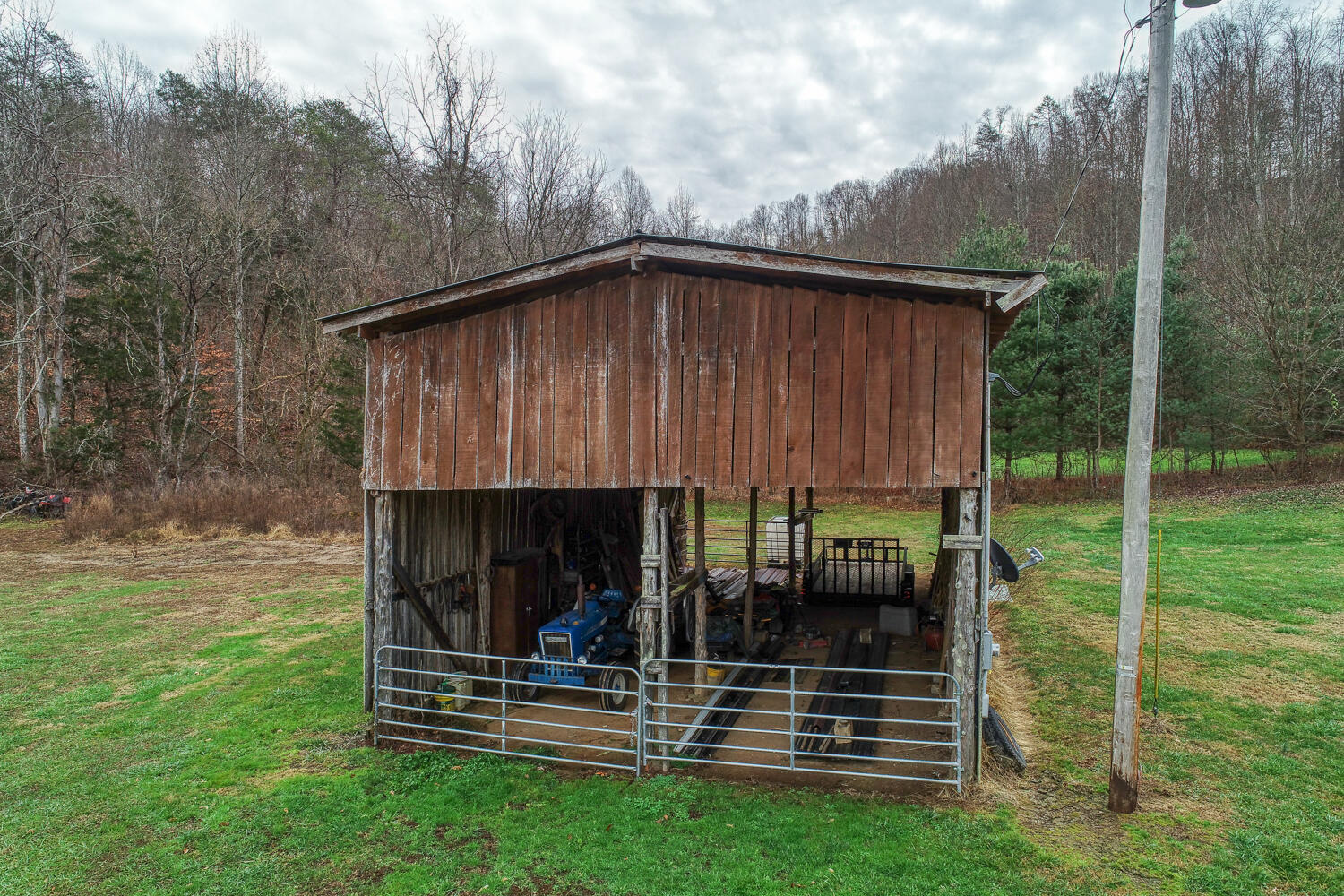 317 Little Pumpkin Valley Road Eidson, TN 37731 - Photo 21 of 85 Electricity in the barn.