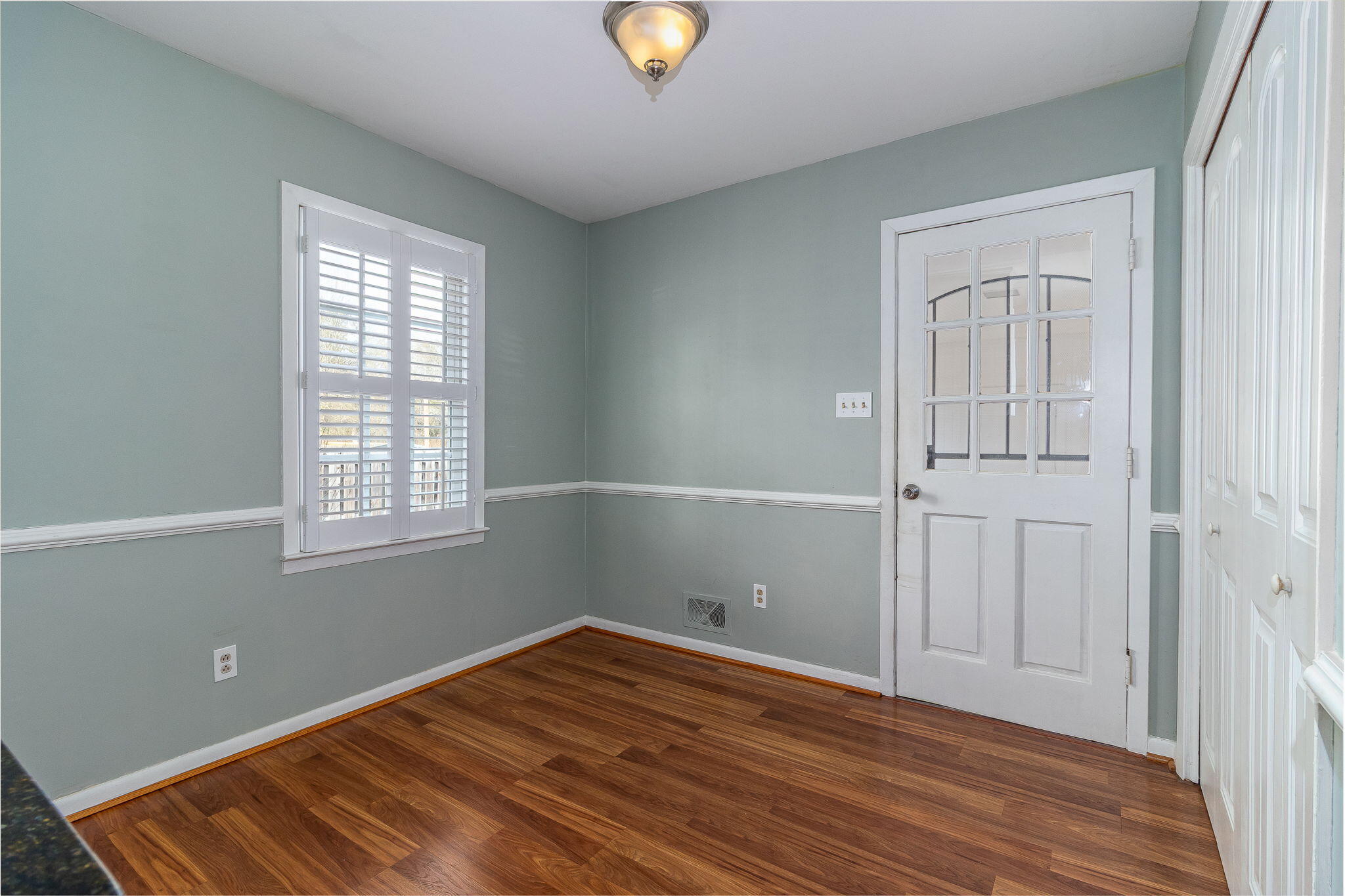 3129 Ramsgate Road Augusta, GA 30909 - Photo 22 of 55 Breakfast room with door to carport
