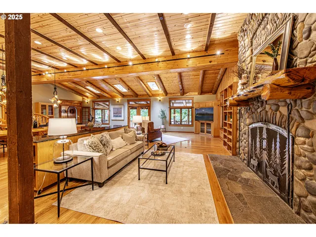 $1,450,000 | 40365 Tonga Lane, Springfield, OR 97478