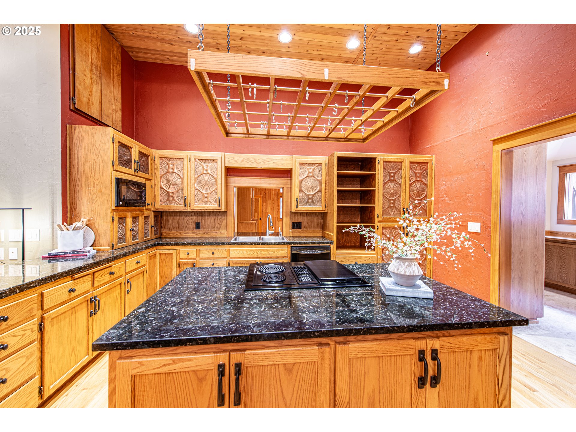 40365 Tonga Lane Springfield, OR 97478 - Photo 17 of 48