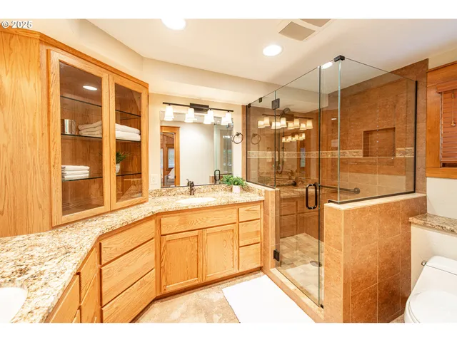 $1,450,000 | 40365 Tonga Lane, Springfield, OR 97478