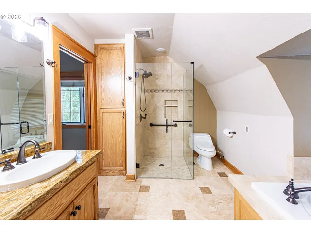 $1,450,000 | 40365 Tonga Lane, Springfield, OR 97478