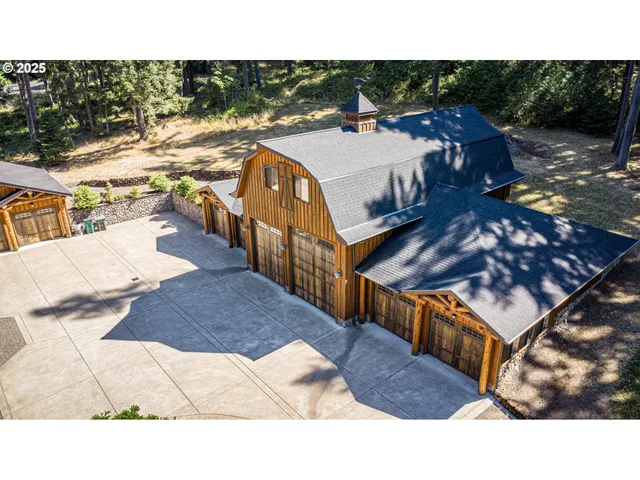 $1,450,000 | 40365 Tonga Lane, Springfield, OR 97478