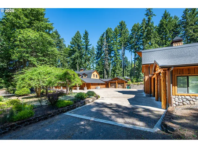 $1,450,000 | 40365 Tonga Lane, Springfield, OR 97478