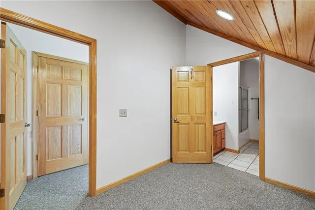 $650,000 | 5924 Dd Highway, Denver, MO 64441