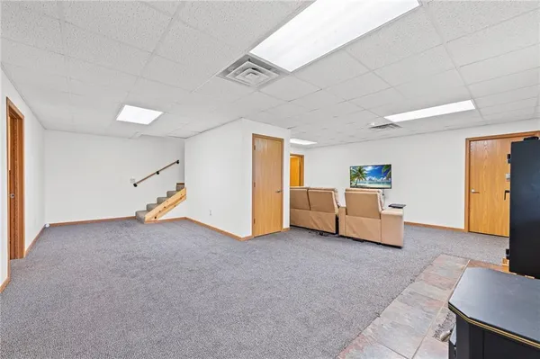 $650,000 | 5924 Dd Highway, Denver, MO 64441