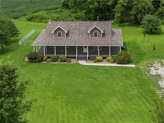 $650,000 | 5924 Dd Highway, Denver, MO 64441