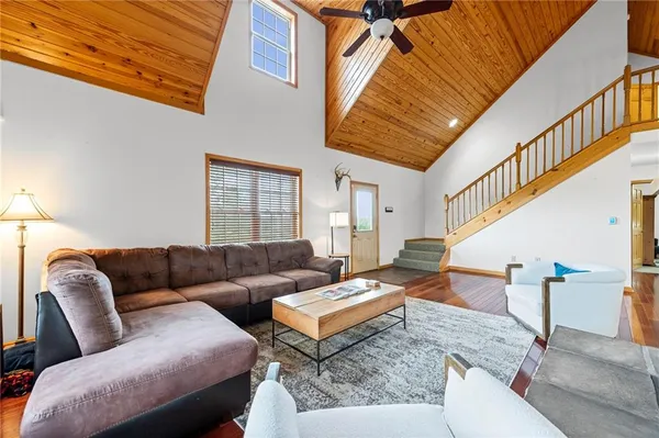 $650,000 | 5924 Dd Highway, Denver, MO 64441