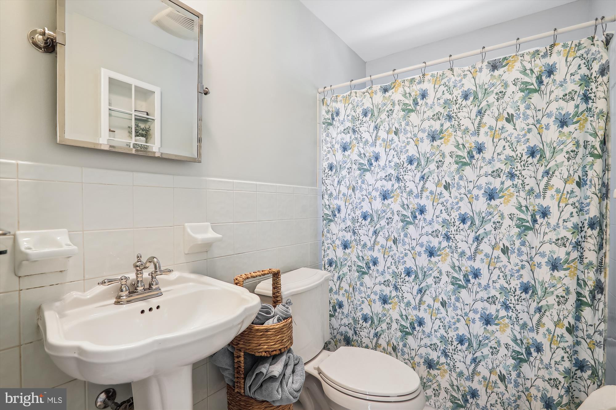 602 Stirling Road Silver Spring, MD 20901 - Photo 36 of 63 Bath