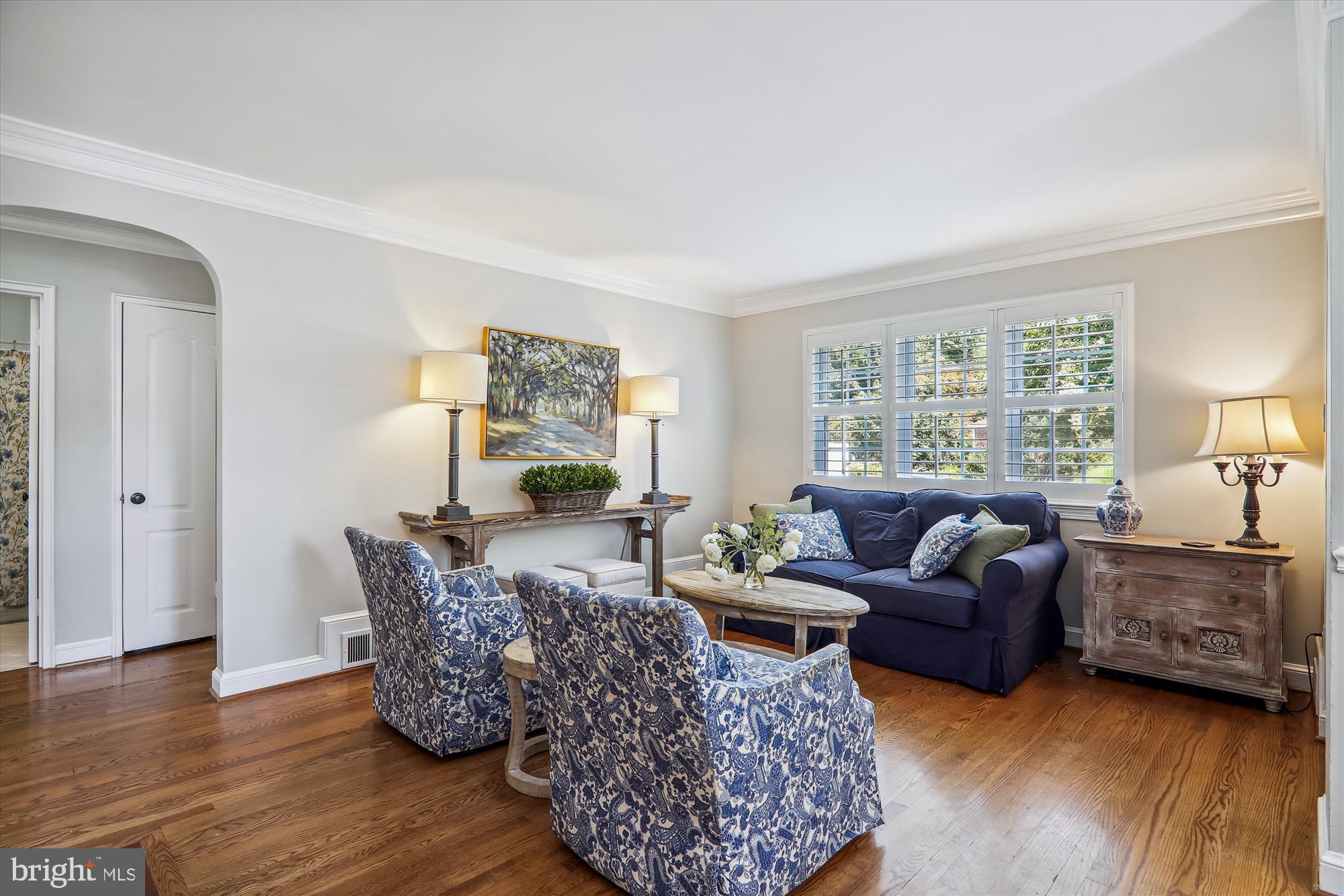 602 Stirling Road Silver Spring, MD 20901 - Photo 10 of 63 Living Room