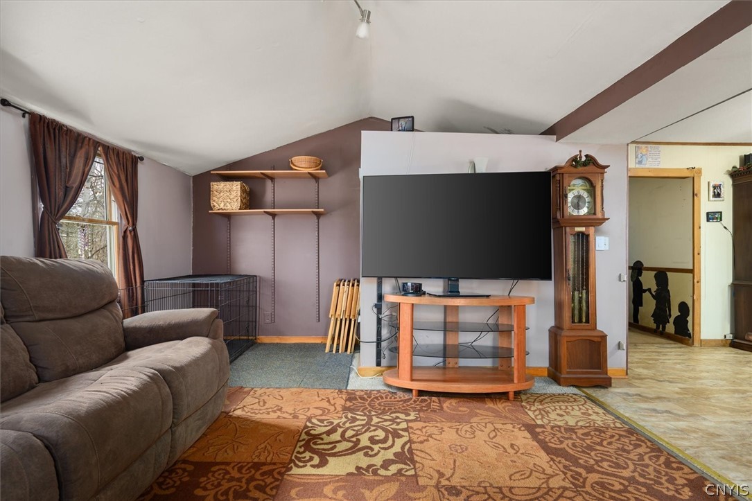 6126 Lowell Road Westmoreland, NY 13440 - Photo 15 of 45