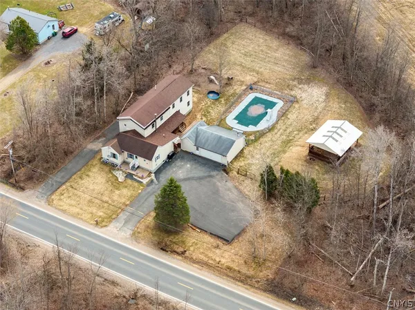 $399,900 | 6126 Lowell Road, Westmoreland, NY 13440