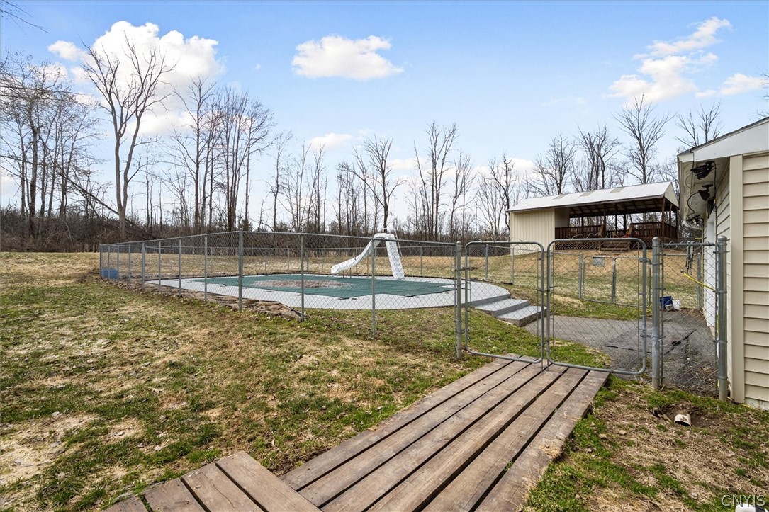 6126 Lowell Road Westmoreland, NY 13440 - Photo 7 of 45