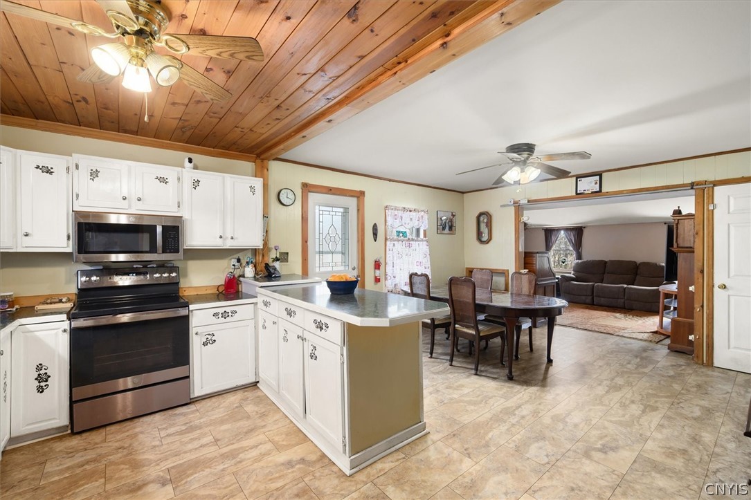 6126 Lowell Road Westmoreland, NY 13440 - Photo 9 of 45 Main Home Kitchen