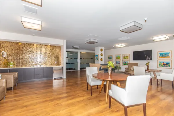 $1,849 | 1825 Mission Street, San Francisco, CA 94103