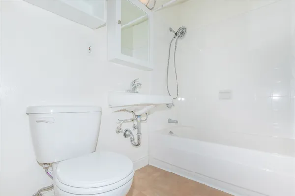 $1,849 | 1825 Mission Street, San Francisco, CA 94103