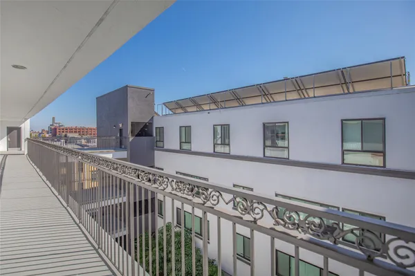 $1,849 | 1825 Mission Street, San Francisco, CA 94103