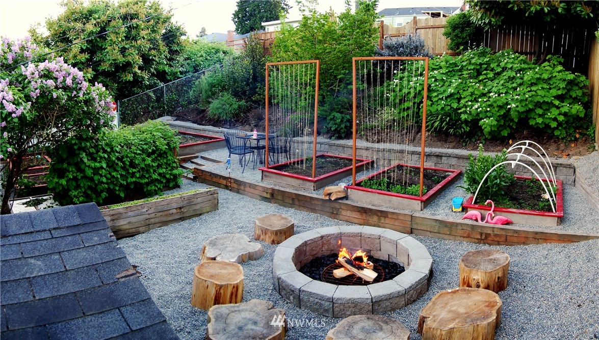 4111 37th Avenue Southwest Seattle, WA 98126 - Photo 14 of 19 Gallery Image 14