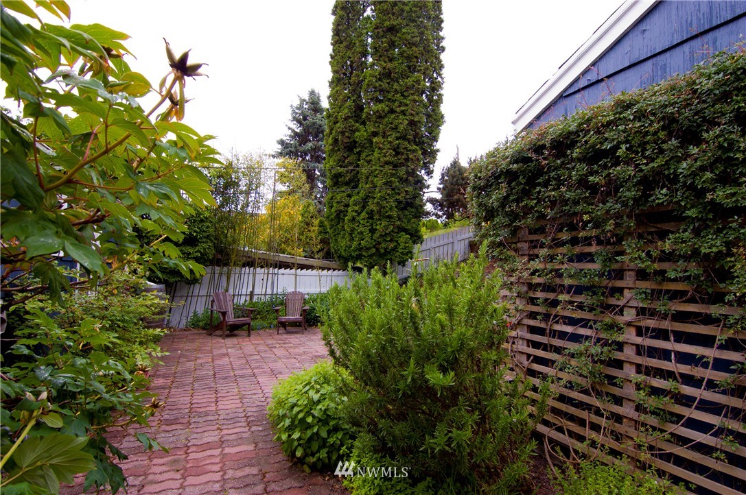 4111 37th Avenue Southwest Seattle, WA 98126 - Photo 16 of 19 Gallery Image 16