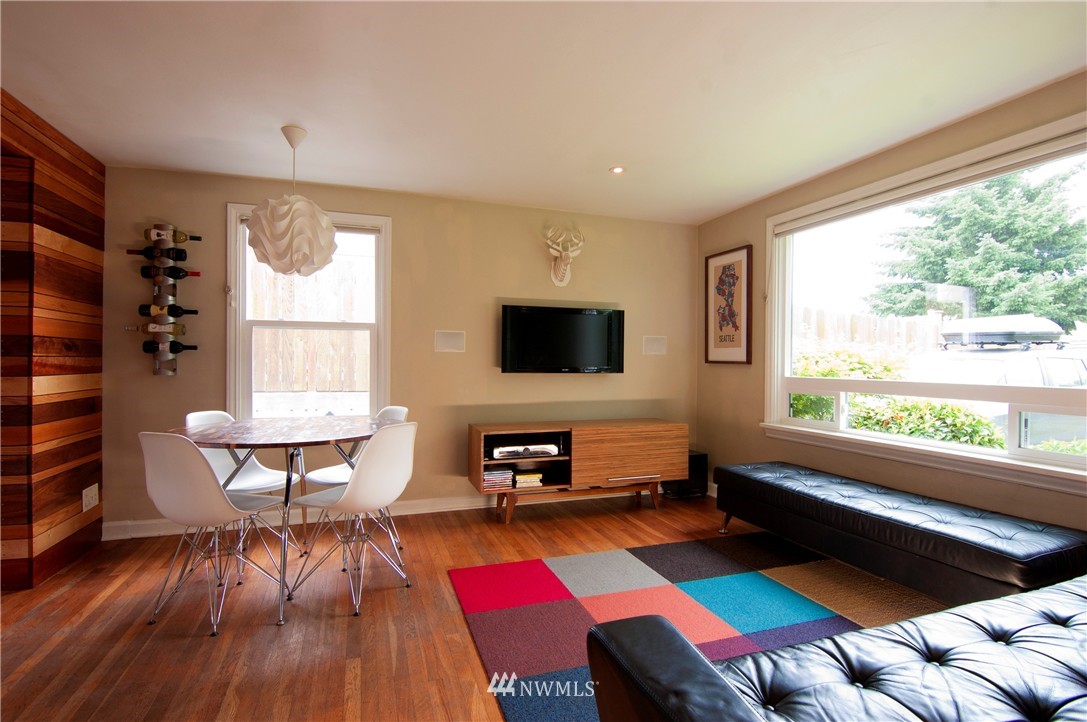 4111 37th Avenue Southwest Seattle, WA 98126 - Photo 3 of 19 Gallery Image 3