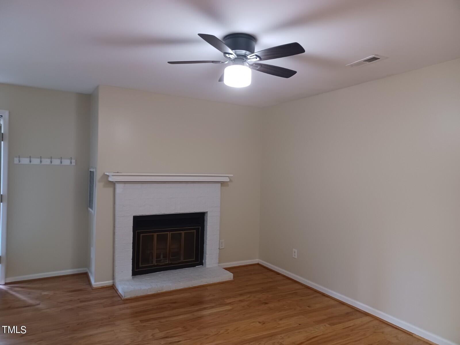 3203 Mill Run, Unit 168 Raleigh, NC 27612 - Photo 12 of 56 Living Room