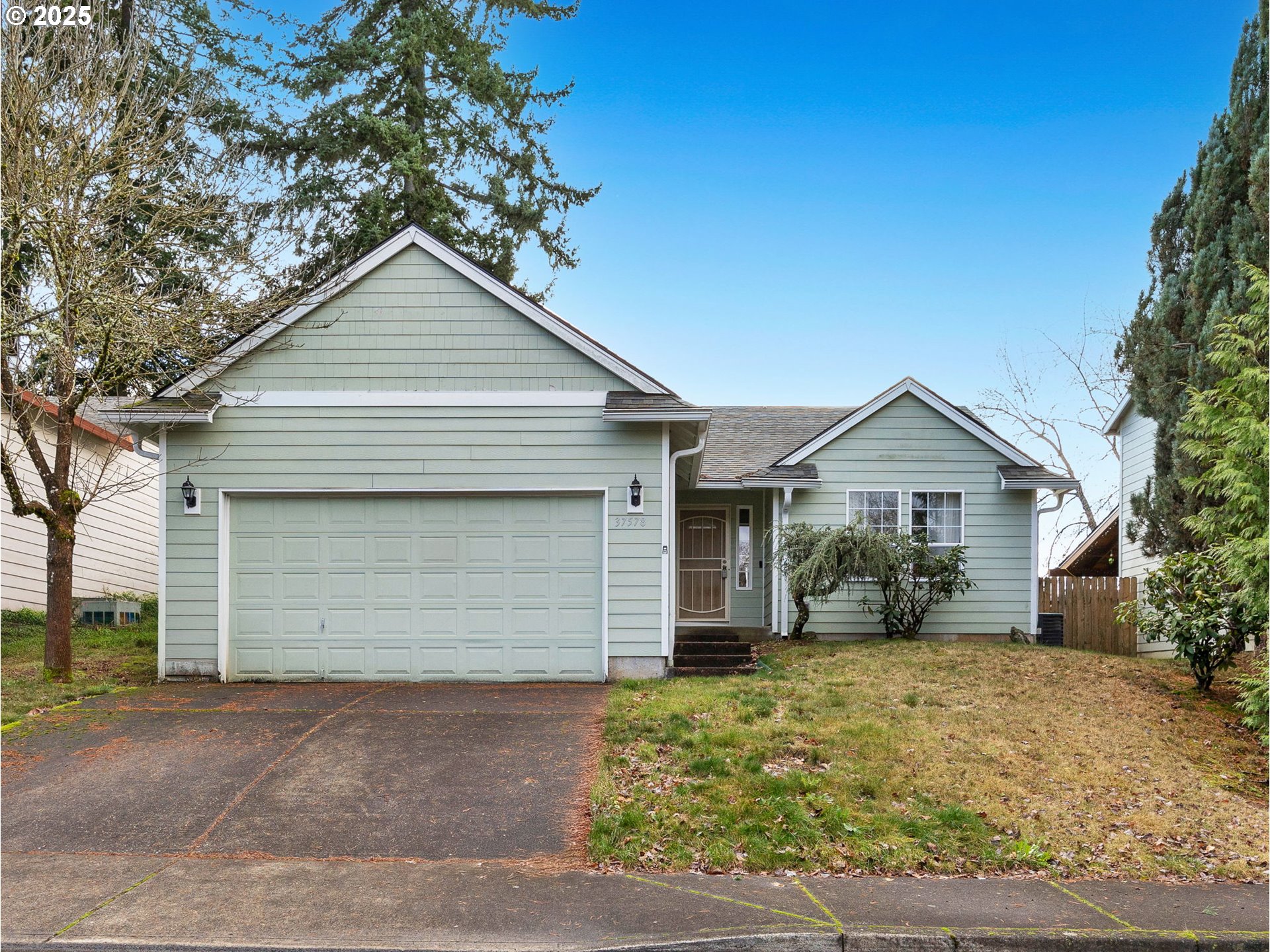 37578 Rachael Drive Sandy, OR 97055 - Photo 2 of 35