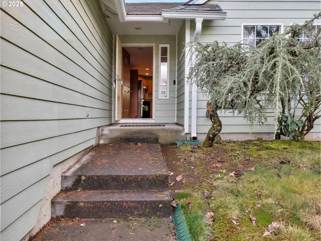 $430,000 | 37578 Rachael Drive, Sandy, OR 97055