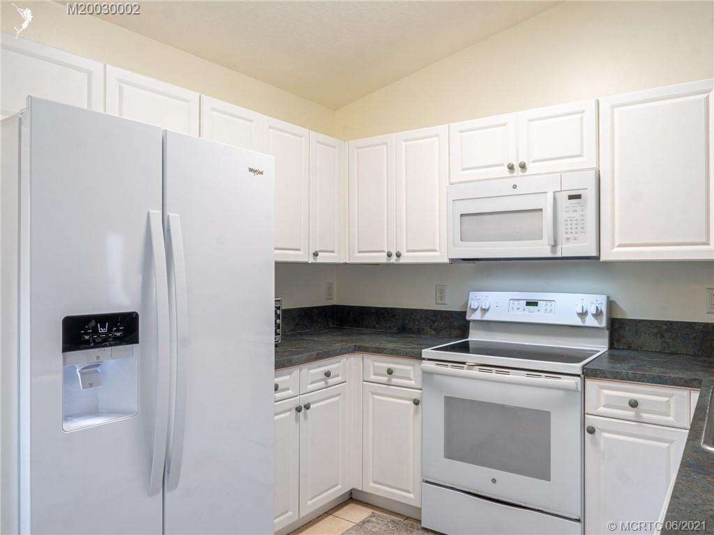 2552 Southwest Riviera Road Stuart, FL 34997 - Photo 10 of 25 Gallery Image 10