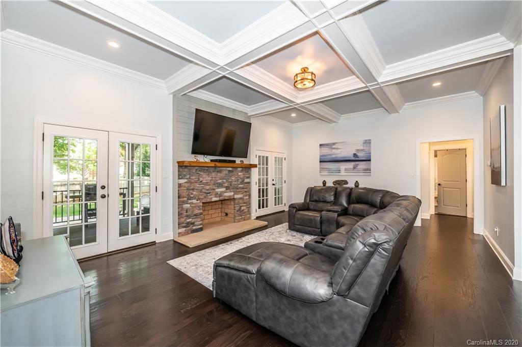535 Spring Street Davidson, NC 28036 - Photo 11 of 25 Gallery Image 11