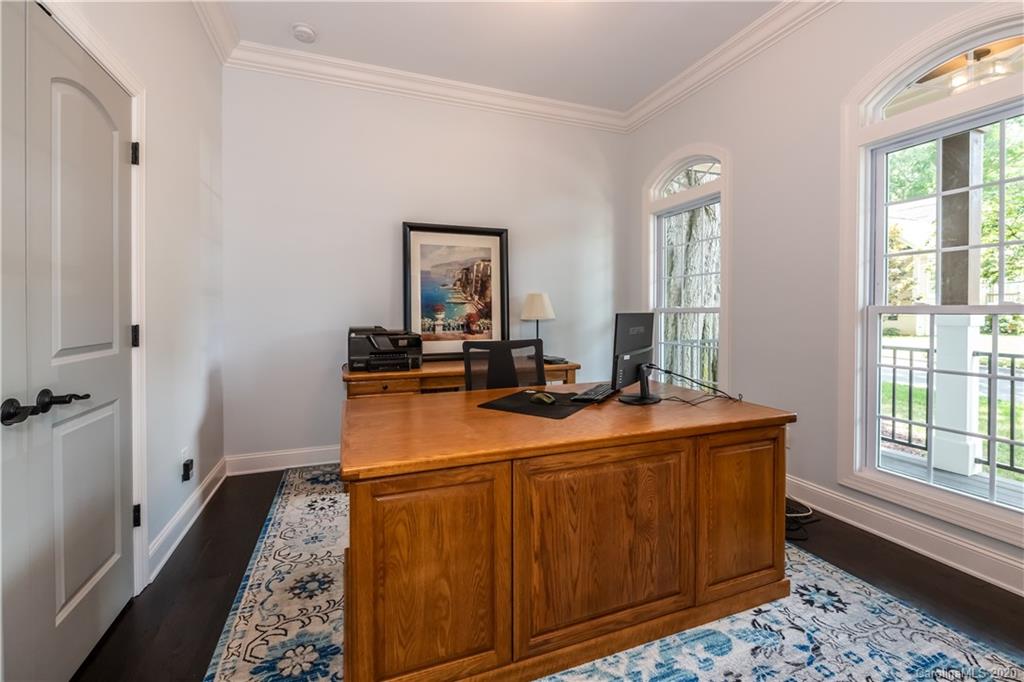 535 Spring Street Davidson, NC 28036 - Photo 4 of 25 Gallery Image 4