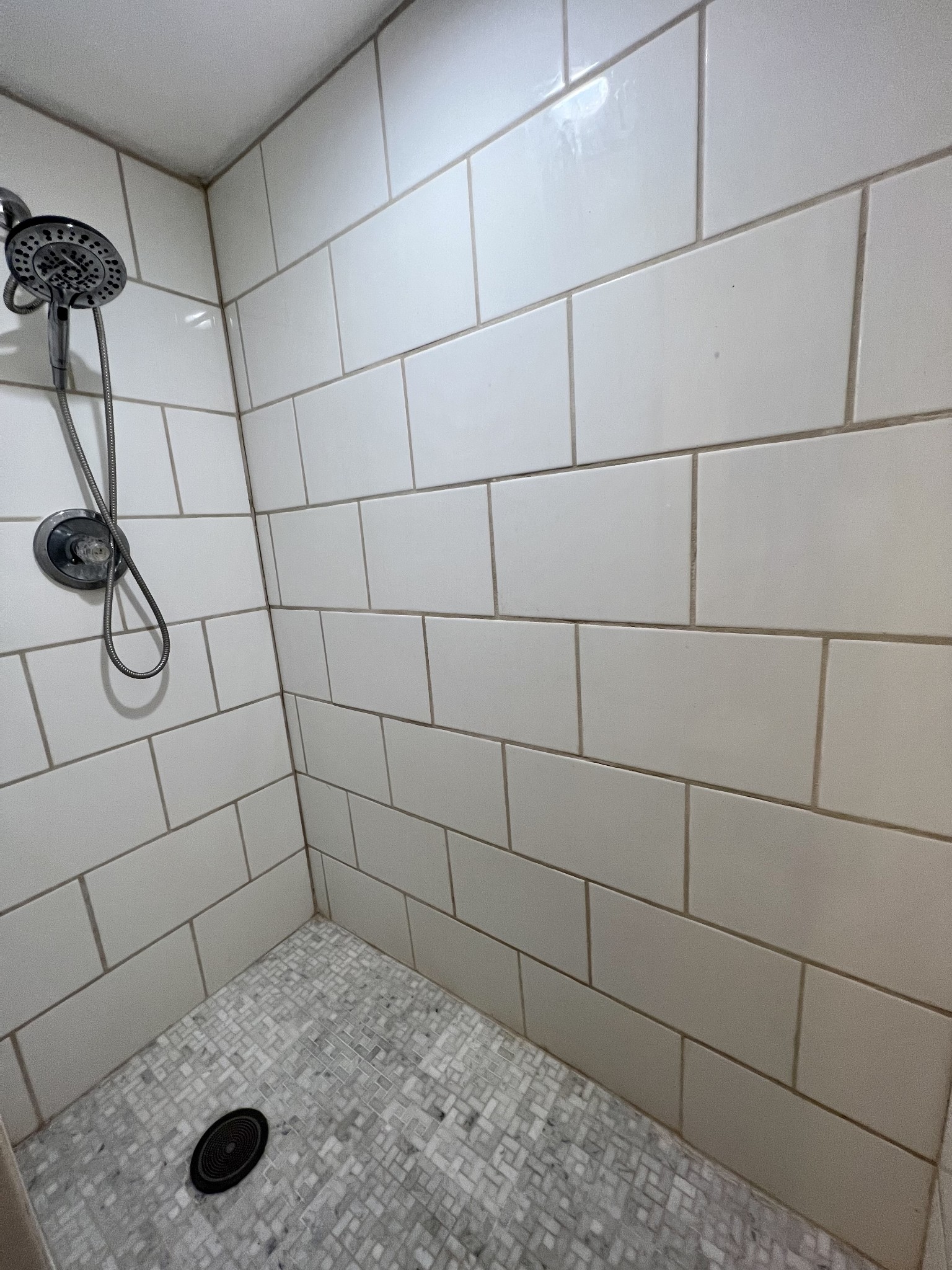1097 Kennedy Road Manchester, TN 37355 - Photo 16 of 20 a bathroom with a shower