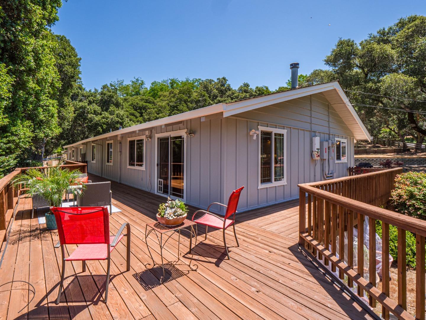 181 Barnes Road Aptos, CA 95003 - Photo 19 of 64 Gallery Image 19