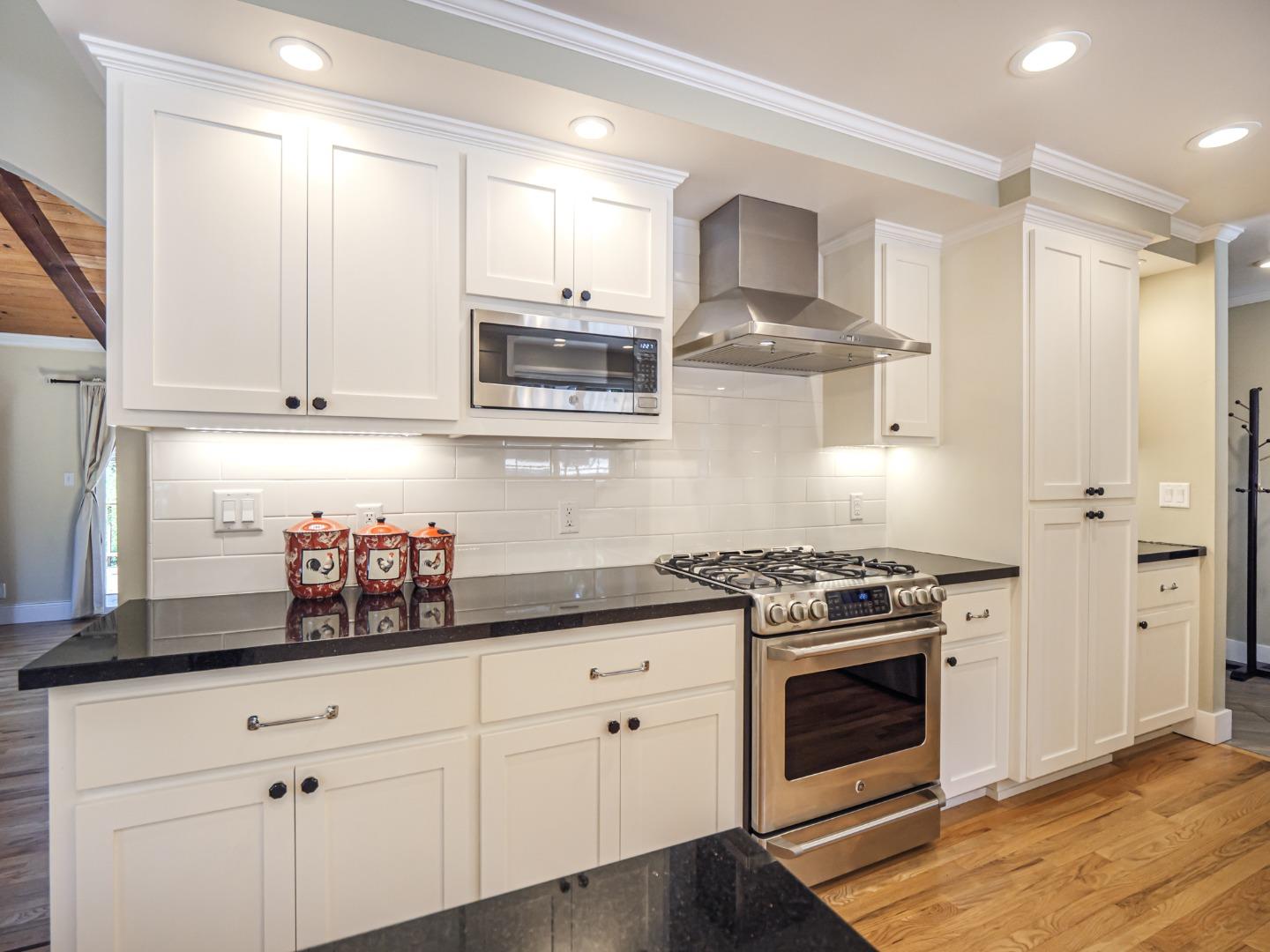 181 Barnes Road Aptos, CA 95003 - Photo 28 of 64 Gallery Image 28