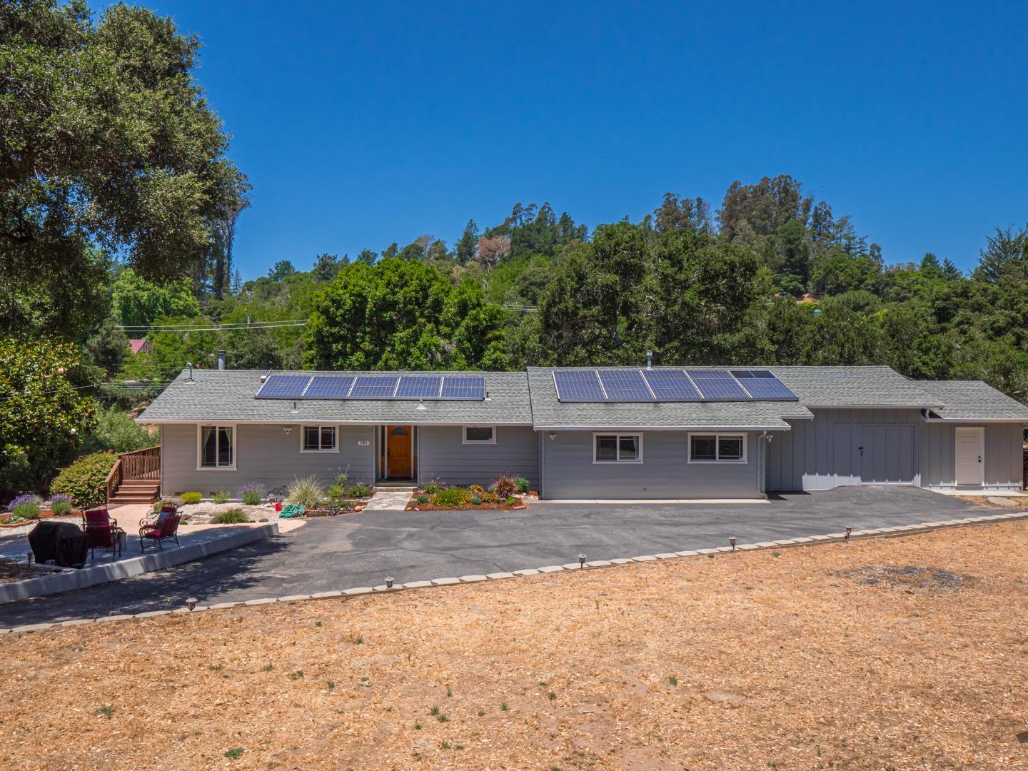 181 Barnes Road Aptos, CA 95003 - Photo 4 of 64 Gallery Image 4