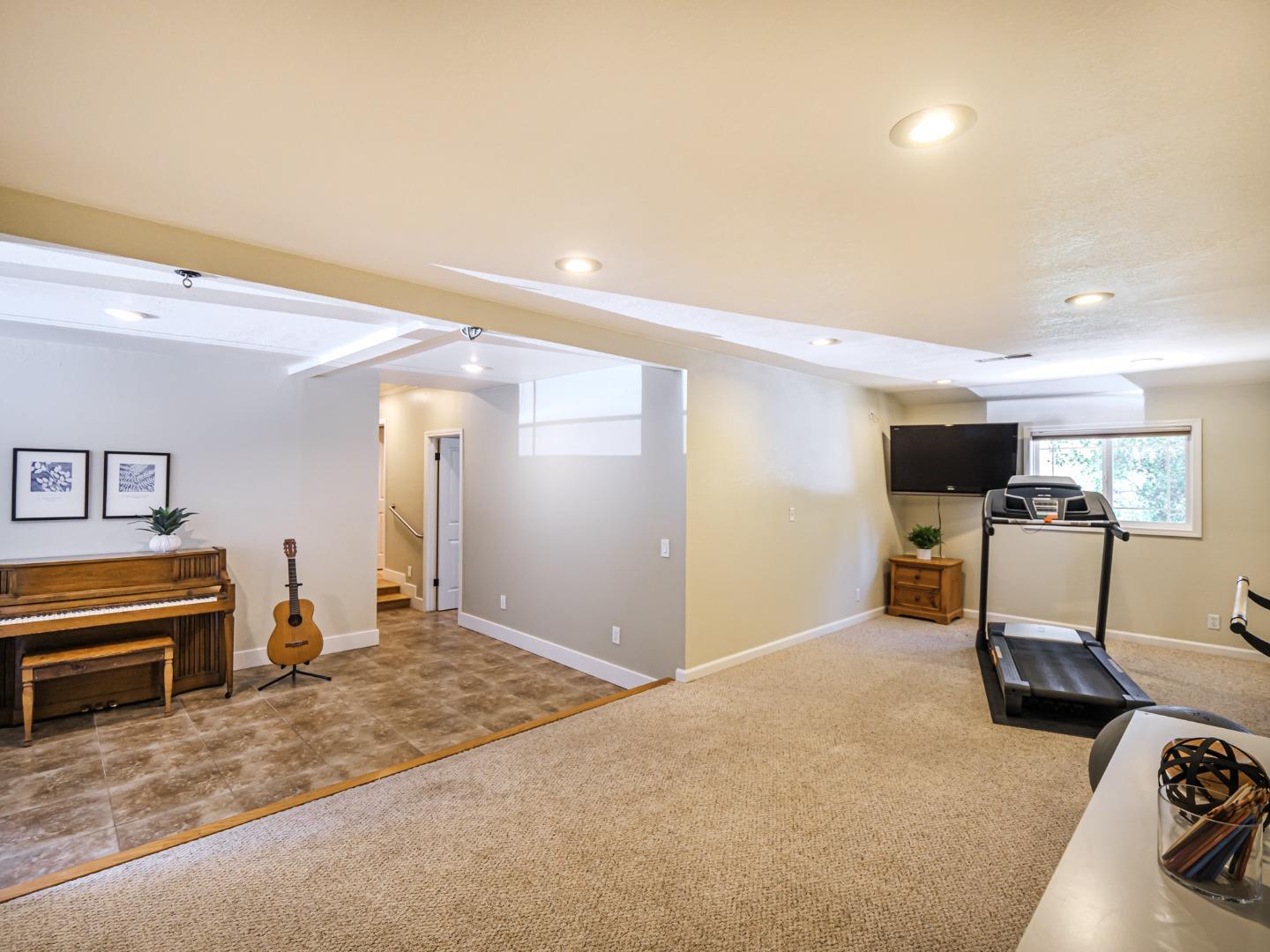 181 Barnes Road Aptos, CA 95003 - Photo 50 of 64 Gallery Image 50