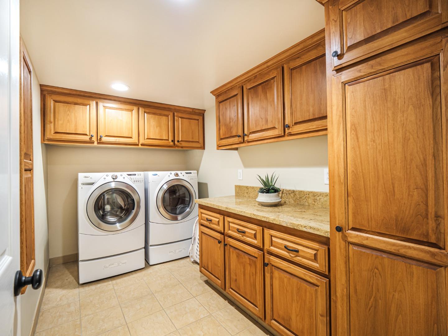 181 Barnes Road Aptos, CA 95003 - Photo 53 of 64 Gallery Image 53