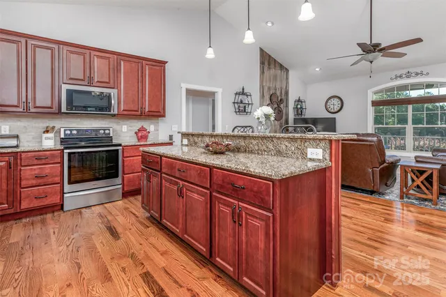 $616,500 | 22 Forge Shadow Drive, Mills River, NC 28759