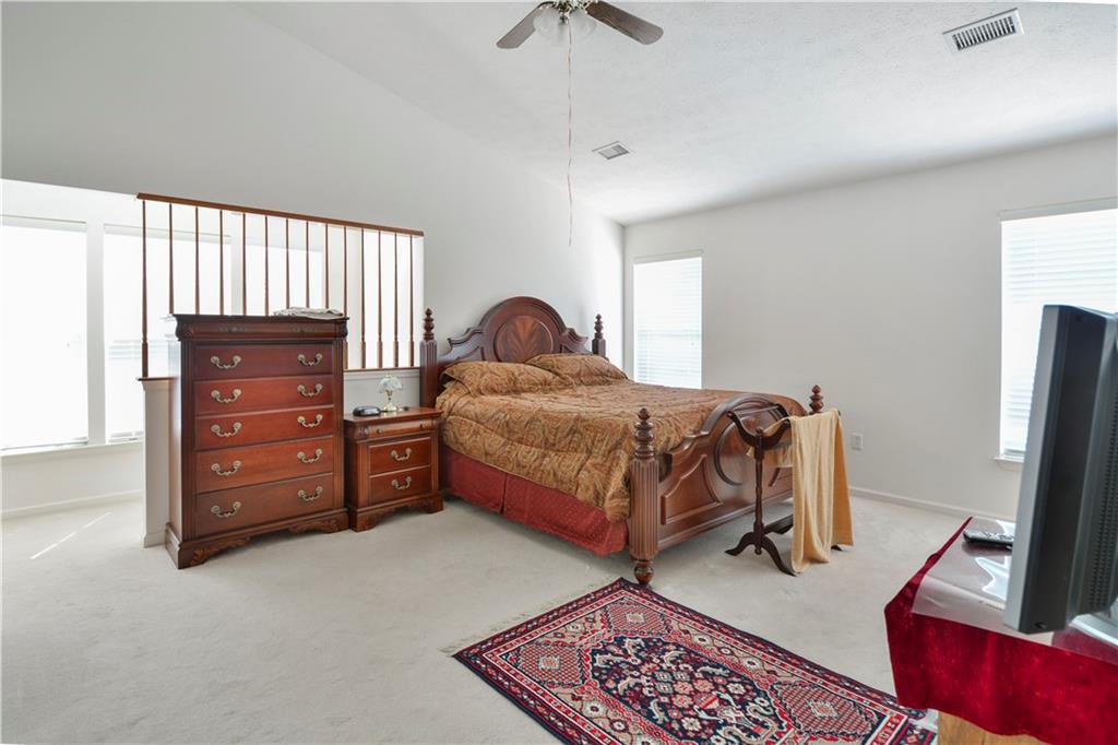 609 Hancock Court McKees Rocks, PA 15136 - Photo 8 of 11 Gallery Image 8