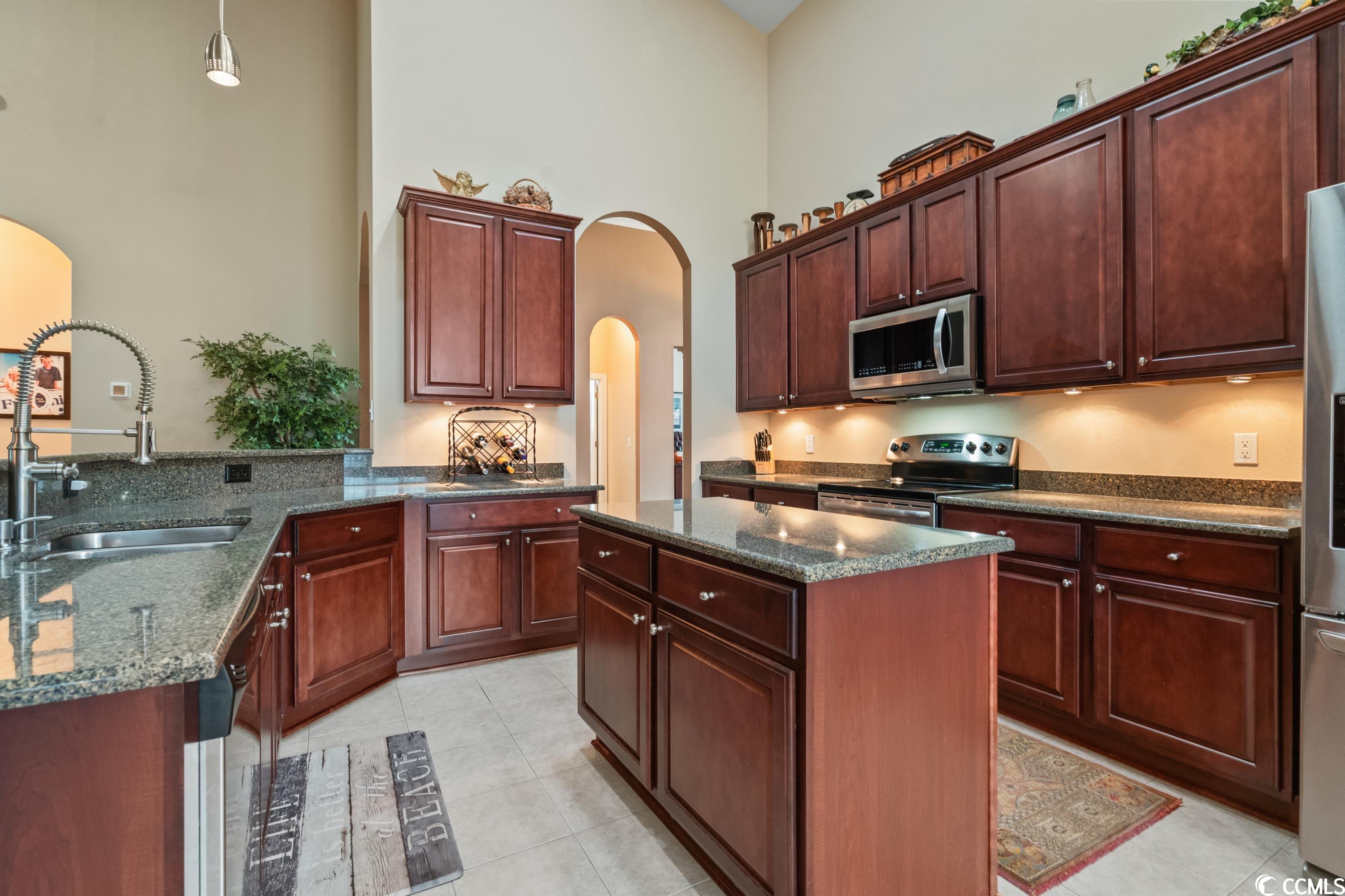 529 Amberview Loop Little River, SC 29566 - Photo 15 of 40 Gallery Image 15