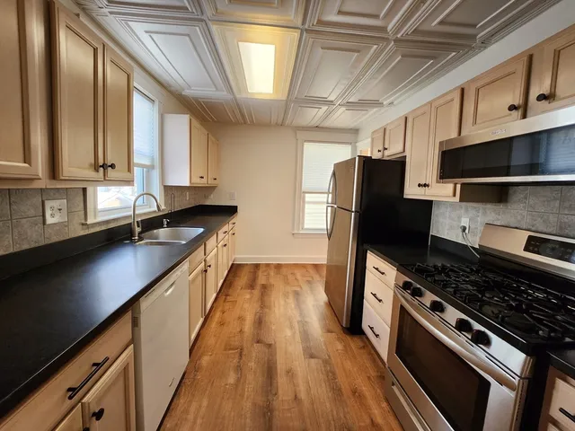 $3,350 | 45 Blaney Street, Unit 2, Swampscott, MA 01907