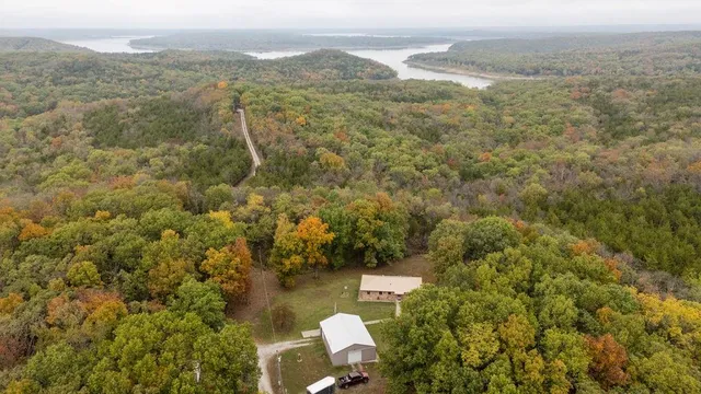 $530,200 | 8875 Northeast 1275th Road, Osceola, MO 64776