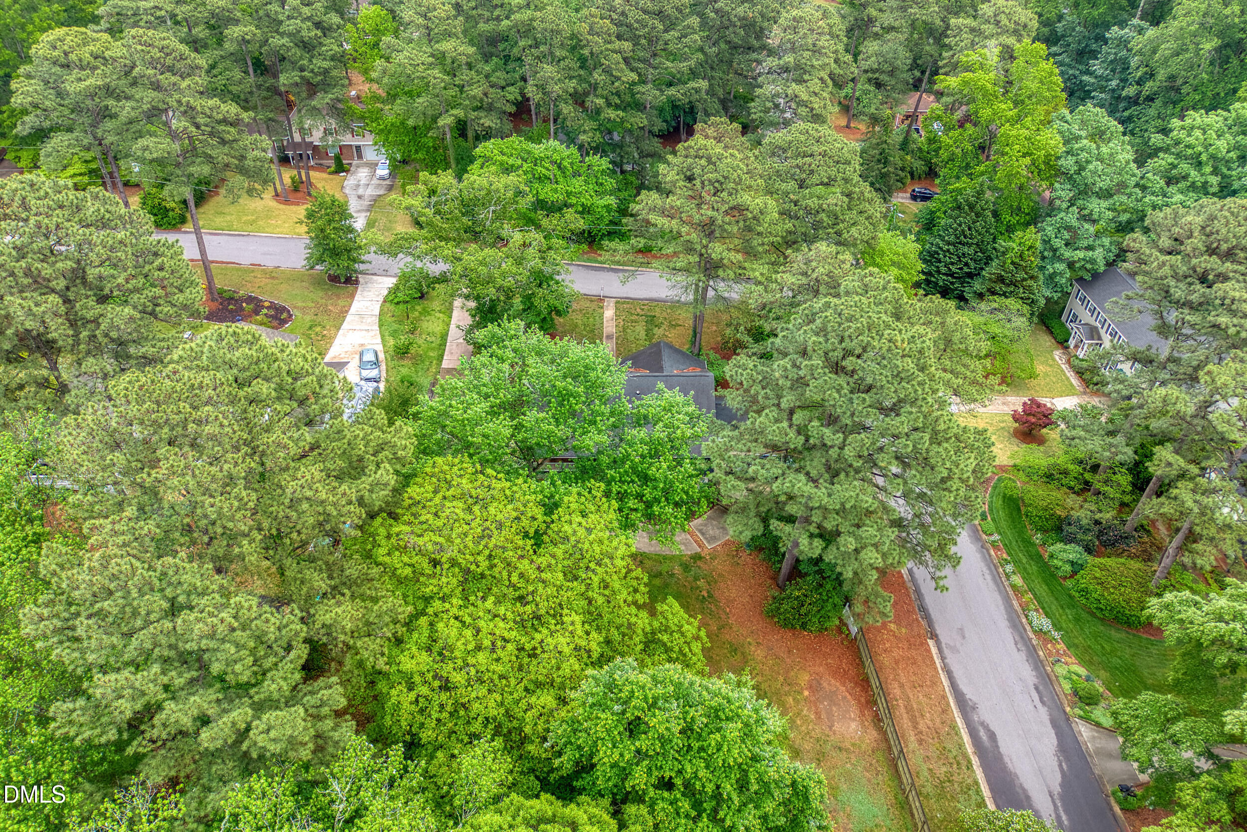 1701 Bellemeade Street Raleigh, NC 27607 - Photo 41 of 47 41 -1701 bellemeade st, drone, exterior